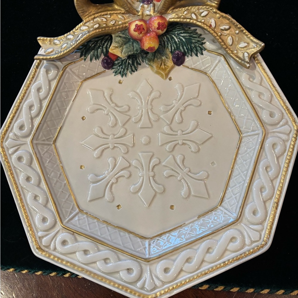 Fitz and Floyd Holiday Plate with Gold and Cream Details